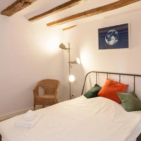 Apartment Ramblas Chic - 03