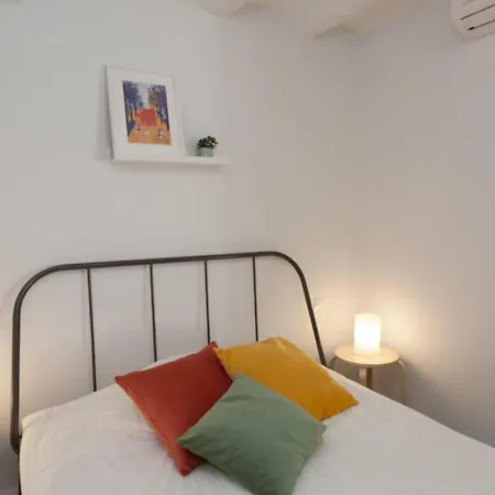 Apartment Ramblas Chic - 03 *